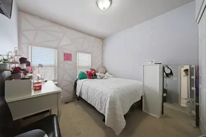 5244 W Hanson Avenue, Chicago, IL 60639 - Photo 33