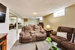 9309 S Lawndale Ave, Evergreen Park, IL 60805 - Photo 25