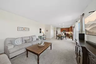 223 Ashcroft Ln, Oswego, IL 60543 - Photo 5