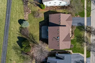 223 Ashcroft Ln, Oswego, IL 60543 - Photo 31