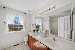 223 Ashcroft Ln, Oswego, IL 60543 - Photo 23