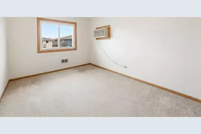 659 Terry Court, Roselle, IL 60172 - Photo 7