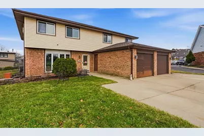 659 Terry Court, Roselle, IL 60172 - Photo 1