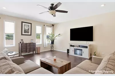 1906 Hillside Lane, McHenry, IL 60051 - Photo 7