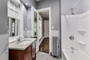 1615 E Hyde Park Blvd, Chicago, IL 60615 - Photo 11