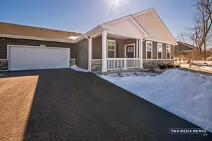 1175 Sonoma Ct, Pingree Grove, IL 60140 - Photo 1