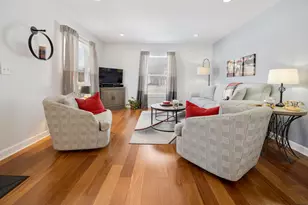 761 Wellington Ave, Elk Grove Village, IL 60007 - Photo 3