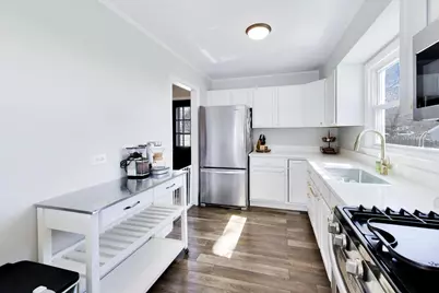 315 S Morgan Avenue, Wheaton, IL 60187 - Photo 9