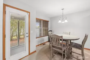 2068 Locust Rd, Morris, IL 60450 - Photo 7