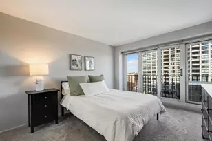 1960 N Lincoln Park W, Chicago, IL 60614 - Photo 17