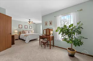 645 E State St, South Elgin, IL 60177 - Photo 11