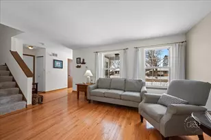 645 E State St, South Elgin, IL 60177 - Photo 5