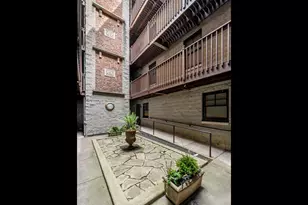 2500 N Seminary Ave, Chicago, IL 60614 - Photo 21