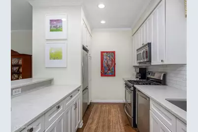 2500 N Seminary Avenue #3W, Chicago, IL 60614 - Photo 11