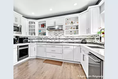 701 Caitlin Court, Grayslake, IL 60030 - Photo 15