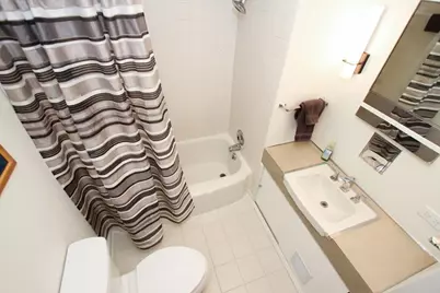 111 W Washington Boulevard, Lombard, IL 60148 - Photo 17