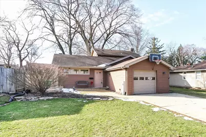 111 W Washington Boulevard, Lombard, IL 60148 - Photo 1