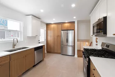 8735 Hamlin Avenue, Skokie, IL 60076 - Photo 3