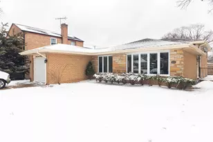 8735 Hamlin Ave, Skokie, IL 60076 - Photo 25