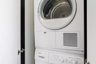 3200 N Lake Shore Dr, Chicago, IL 60657 - Photo 17