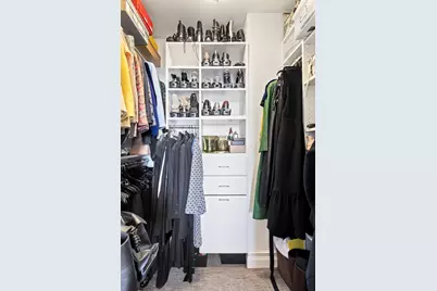 3200 N Lake Shore Drive #702, Chicago, IL 60657 - Photo 9