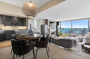 3200 N Lake Shore Dr, Chicago, IL 60657 - Photo 3