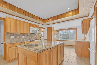 4711 N Kilbourn Avenue, Chicago, IL 60630 - Photo 13