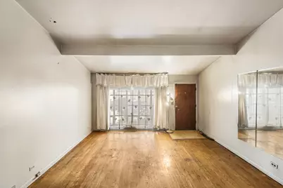 8909 Robin Drive, Des Plaines, IL 60016 - Photo 5