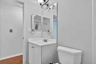 1161 Hawthorne Ln, Elk Grove Village, IL 60007 - Photo 17