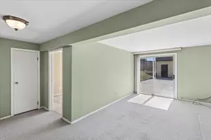 465 W Newport Rd, Hoffman Estates, IL 60169 - Photo 15