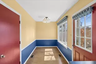 465 W Newport Rd, Hoffman Estates, IL 60169 - Photo 7