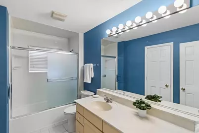 465 W Newport Road, Hoffman Estates, IL 60169 - Photo 13