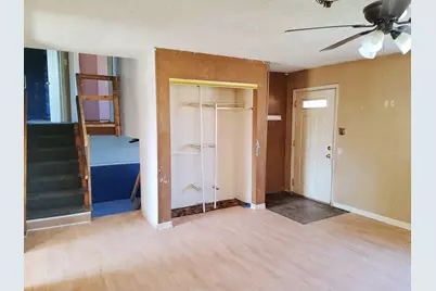 547 Redwood Road, Bolingbrook, IL 60440 - Photo 3