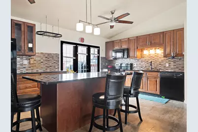 316 Middletree Road, Joliet, IL 60433 - Photo 3