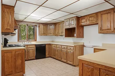 1584 Il Route 38, Franklin Grove, IL 61031 - Photo 9