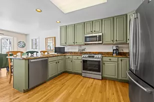 340 Flora Pl, Highland Park, IL 60035 - Photo 7