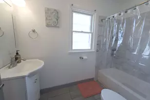 2035 Fargo Ave, Des Plaines, IL 60018 - Photo 11