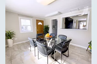 2035 Fargo Avenue, Des Plaines, IL 60018 - Photo 15