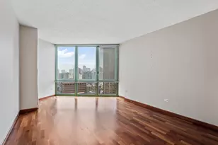 111 W Maple St, Chicago, IL 60610 - Photo 15