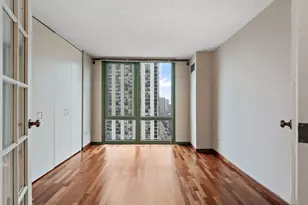 111 W Maple St, Chicago, IL 60610 - Photo 11