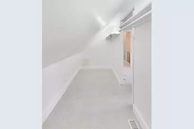 7955 S Blackstone Avenue, Chicago, IL 60619 - Photo 17