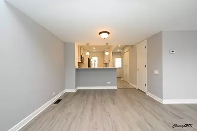 1661 College Green Drive, Elgin, IL 60123 - Photo 9