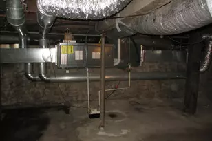 706 E Joliet St, Ottawa, IL 61350 - Photo 9