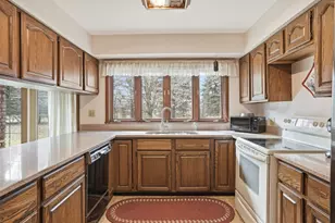 11261 W Kennedy Rd, Peotone, IL 60468 - Photo 17