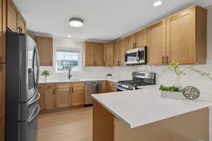 327 N Loomis St, Naperville, IL 60540 - Photo 9