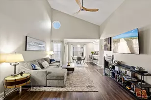 132 White Oak Ct, Schaumburg, IL 60195 - Photo 11