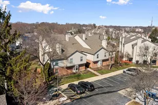 132 White Oak Ct, Schaumburg, IL 60195 - Photo 5