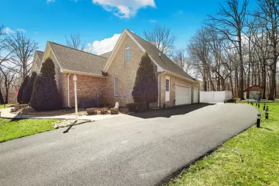 2200 E Gaisor Court, Crete, IL 60417 - Photo 33