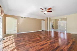 2200 E Gaisor Ct, Crete, IL 60417 - Photo 3