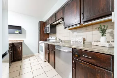 802 E Old Willow Road #114, Prospect Heights, IL 60070 - Photo 3